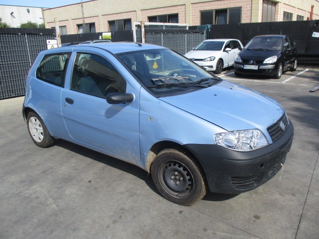 FIAT PUNTO 1.2 B 44KW 5M 3P (2005) RICAMBI IN MAGAZZINO