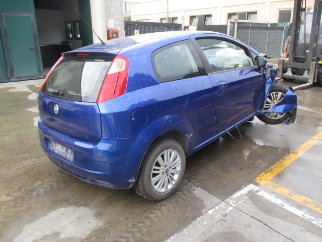 FIAT GRANDE PUNTO 1.4 B 57KW 5M 3P (2007) RICAMBI IN MAGAZZINO 