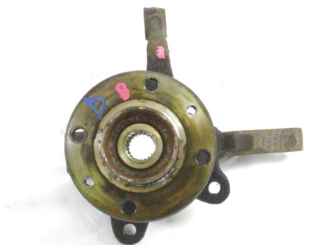 VRTLJIVI LEZAJ DESNO / PESTO KOLESA Z LEZAJEM SPREDAJ OEM N. 8200207309 ORIGINAL REZERVNI DEL RENAULT CLIO BB CB MK2 (04/1998 - 04/2001) BENZINA LETNIK 2001