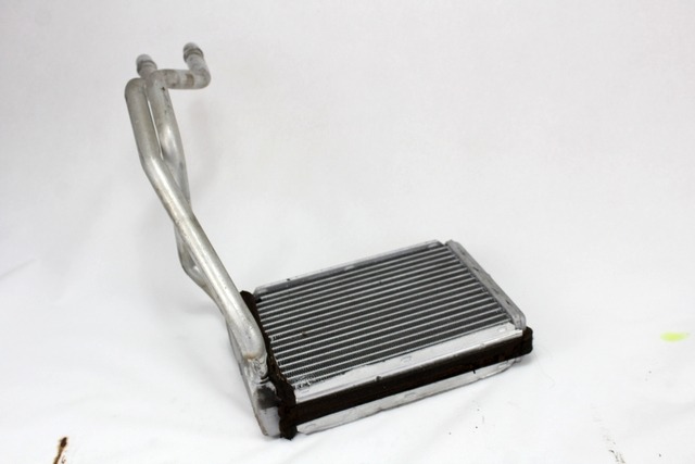 GRELEC RADIATORJA OEM N. 1206926 ORIGINAL REZERVNI DEL FORD FUSION JU (2002 - 02/2006) DIESEL LETNIK 2004