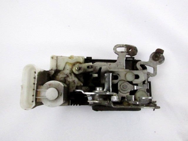 CENTRALNI ZAKLEP SPREDNJIH VRAT  OEM N. 46800416 ORIGINAL REZERVNI DEL ALFA ROMEO 147 937 (2001 - 2005)DIESEL LETNIK 2003