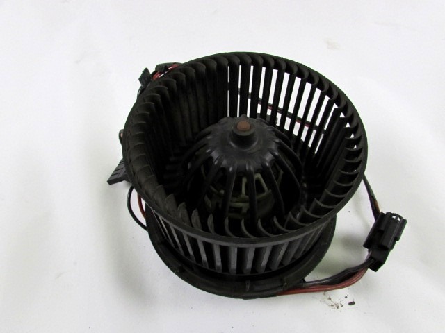 VENTILATOR  KABINE  OEM N. 7701062226 ORIGINAL REZERVNI DEL RENAULT CLIO BR0//1 CR0/1 KR0/1 MK3 R (05/2009 - 2013) DIESEL LETNIK 2011