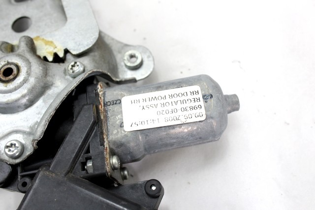 MEHANIZEM DVIGA ZADNJIH STEKEL  OEM N. 19245 SISTEMA ALZACRISTALLO PORTA POSTERIORE ELETT ORIGINAL REZERVNI DEL TOYOTA COROLLA VERSO ZER ZZE12 R1 (2004 - 2009) DIESEL LETNIK 2009