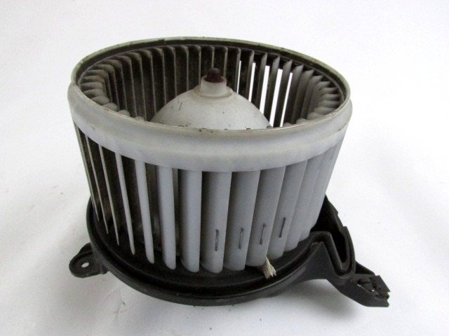 VENTILATOR  KABINE  OEM N. 77364956 ORIGINAL REZERVNI DEL FIAT GRANDE PUNTO 199 (2005 - 2012) BENZINA LETNIK 2007