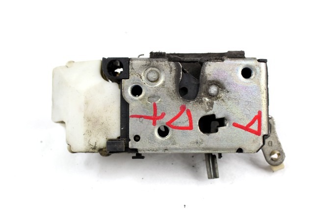 CENTRALNI ZAKLEP SPREDNJIH VRAT  OEM N. 46535997 ORIGINAL REZERVNI DEL FIAT PUNTO 188 188AX MK2 (1999 - 2003) DIESEL LETNIK 2002