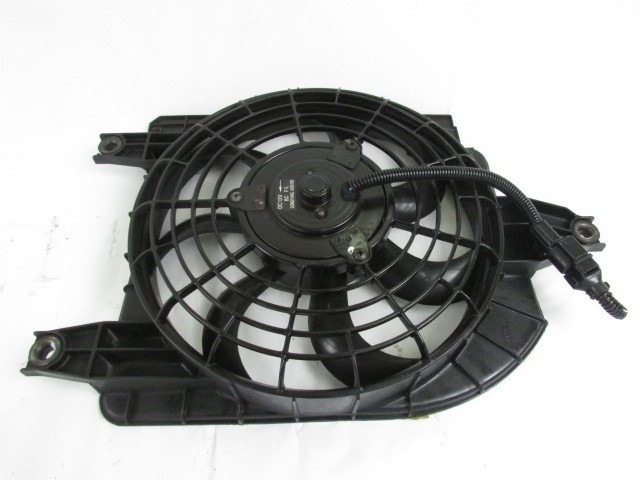 VENTILATOR HLADILNIKA OEM N. 97730LD100 ORIGINAL REZERVNI DEL KIA RIO MK1 DC (2000 - 2005)BENZINA LETNIK 2003