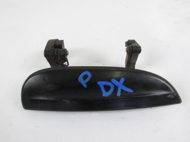 ZUNANJA KLJUKA ZADNJA DESNA VRATA OEM N. 83660FD020 ORIGINAL REZERVNI DEL KIA RIO MK1 DC (2000 - 2005)BENZINA LETNIK 2003