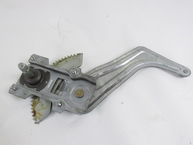 MEHANIZEM DVIGA SPREDNJIH STEKEL  OEM N. 0K30A73560B ORIGINAL REZERVNI DEL KIA RIO MK1 DC (2000 - 2005)BENZINA LETNIK 2003