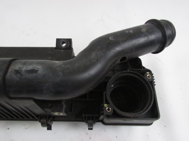 FILTAR ZRAKA OEM N. 0K30A13320 ORIGINAL REZERVNI DEL KIA RIO MK1 DC (2000 - 2005)BENZINA LETNIK 2003