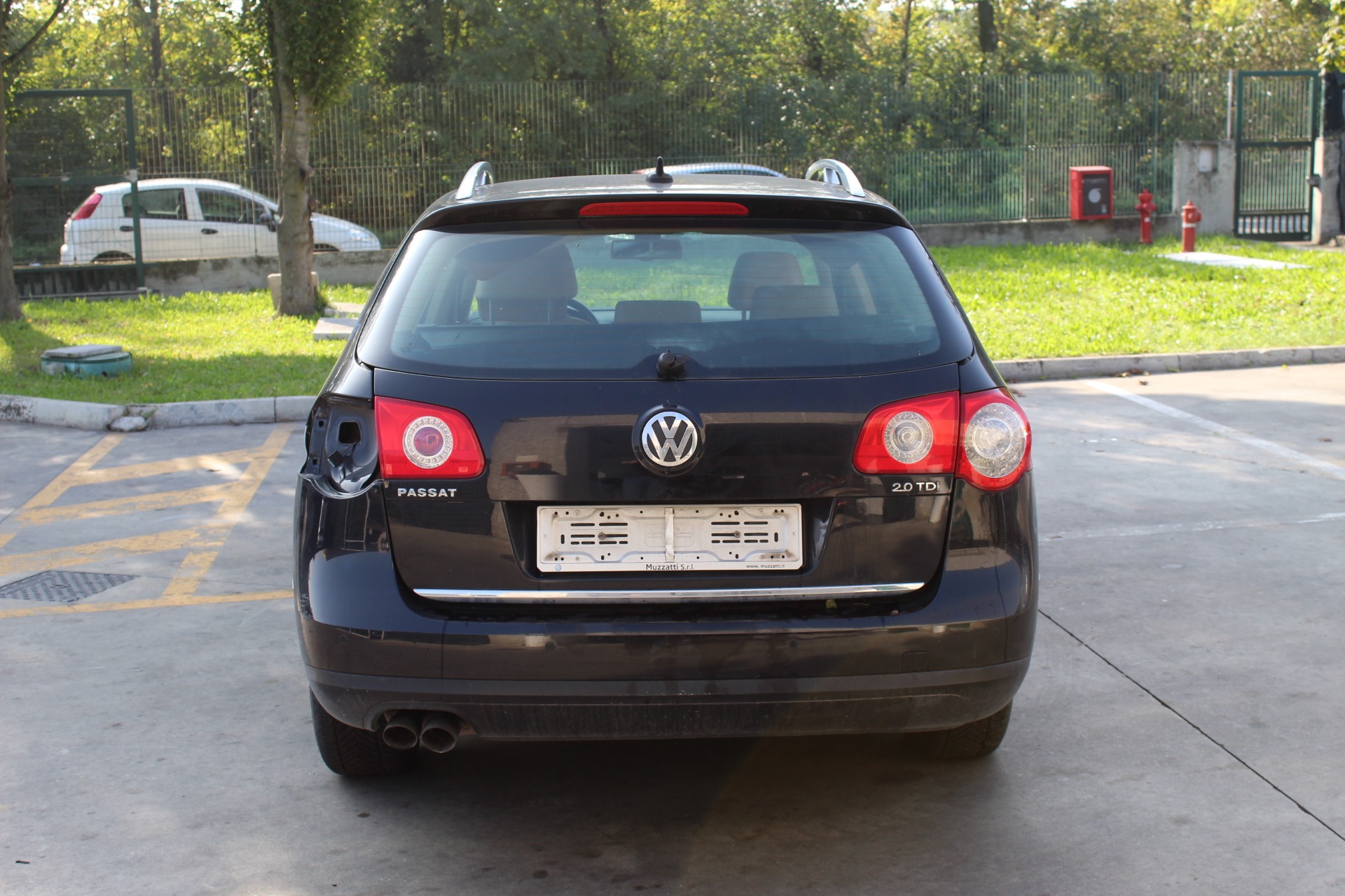 VOLKSWAGEN PASSAT SW 2.0 D 125KW AUT 5P (2008) RICAMBI IN MAGAZZINO 