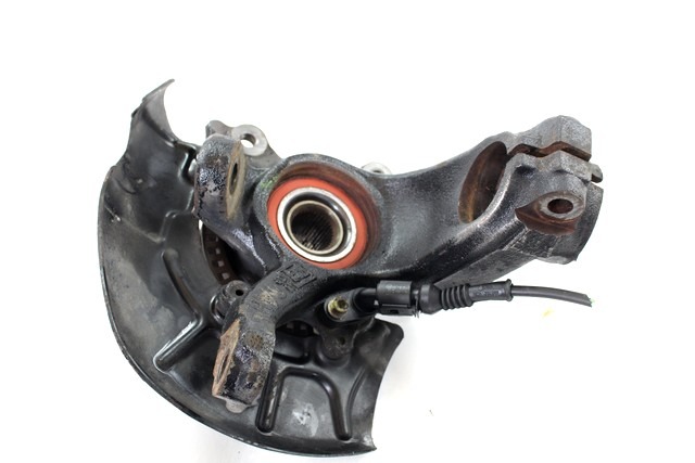 VRTLJIVI LEZAJ DESNO / PESTO KOLESA Z LEZAJEM SPREDAJ OEM N. 1J0407256AH ORIGINAL REZERVNI DEL SEAT LEON 1M1 MK1 (2000 - 2005)DIESEL LETNIK 2004