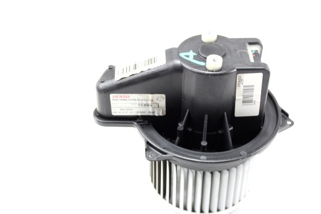 VENTILATOR  KABINE  OEM N. 5N8727000 ORIGINAL REZERVNI DEL LANCIA Y YPSILON 312 (dal 2011)BENZINA/GPL LETNIK 2012