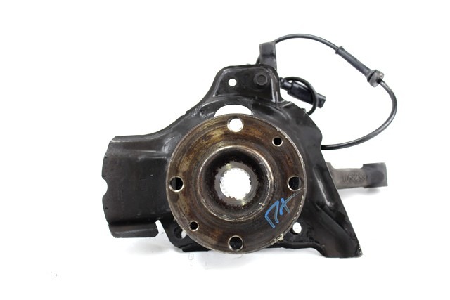 VRTLJIVI LEZAJ DESNO / PESTO KOLESA Z LEZAJEM SPREDAJ OEM N. 46528904 ORIGINAL REZERVNI DEL FIAT PUNTO 188 MK2 R (2003 - 2011) BENZINA LETNIK 2005