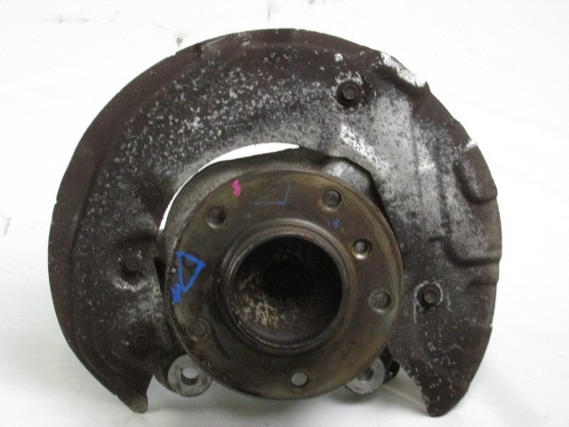 VRTLJIVI LEZAJ DESNO / PESTO KOLESA Z LEZAJEM SPREDAJ OEM N. 31216764444 ORIGINAL REZERVNI DEL BMW SERIE 3 BER/SW/COUPE/CABRIO E90/E91/E92/E93 (2005 -2009) DIESEL LETNIK 2006