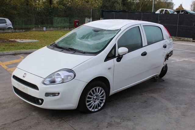 FIAT PUNTO 1.2 B 51KW 5M 5P (2017) RICAMBI IN MAGAZZINO