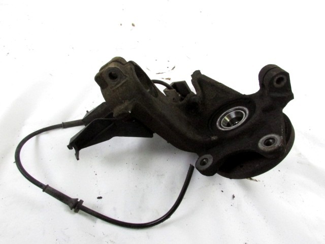 VRTLJIVI LEZAJ DESNO / PESTO KOLESA Z LEZAJEM SPREDAJ OEM N. 364775 ORIGINAL REZERVNI DEL PEUGEOT 206 / 206 CC 2A/C 2D 2E/K (1998 - 2003) BENZINA LETNIK 2002