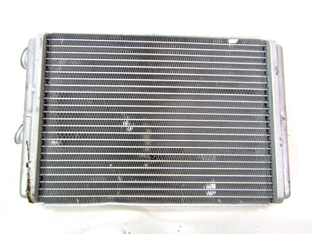 GRELEC RADIATORJA OEM N. 46770806 ORIGINAL REZERVNI DEL FIAT PUNTO 188 188AX MK2 (1999 - 2003) BENZINA LETNIK 2002