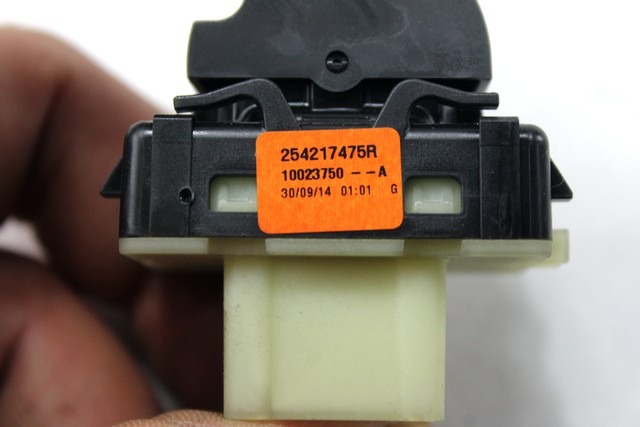 ZADNJE STIKALO OEM N. 254217475R ORIGINAL REZERVNI DEL DACIA DUSTER HS (2010 - 2017) BENZINA/GPL LETNIK 2014