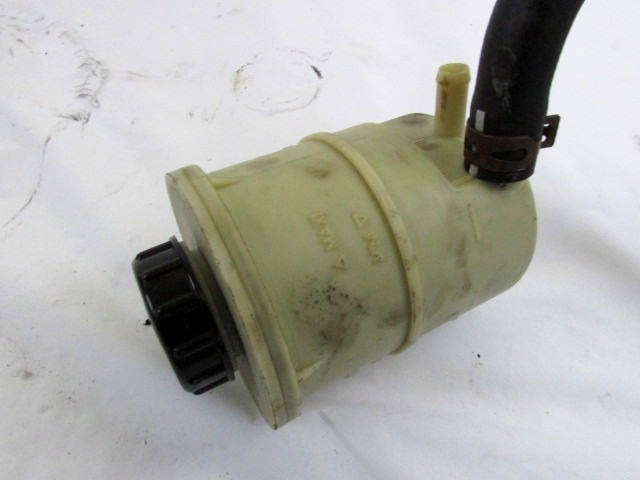 REZERVOAR CRPALKA  SERVO VOLAN OEM N. 7700795347 ORIGINAL REZERVNI DEL NISSAN INTERSTAR X70 (2002 - 2016)DIESEL LETNIK 2002