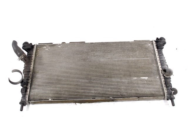 RADIATOR VODE OEM N. 3M5H-8005-TL ORIGINAL REZERVNI DEL FORD FOCUS DA HCP DP MK2 BER/SW (2005 - 2008) DIESEL LETNIK 2006