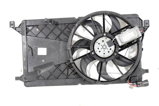 VENTILATOR HLADILNIKA OEM N. 3M5H-8C607-RG ORIGINAL REZERVNI DEL FORD FOCUS DA HCP DP MK2 BER/SW (2005 - 2008) DIESEL LETNIK 2006