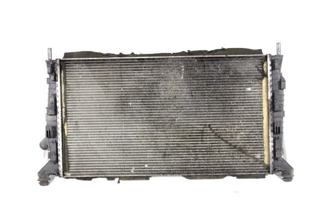 RADIATOR VODE OEM N. 3M5H-8005-TL ORIGINAL REZERVNI DEL FORD FOCUS DA HCP DP MK2 BER/SW (2005 - 2008) DIESEL LETNIK 2006