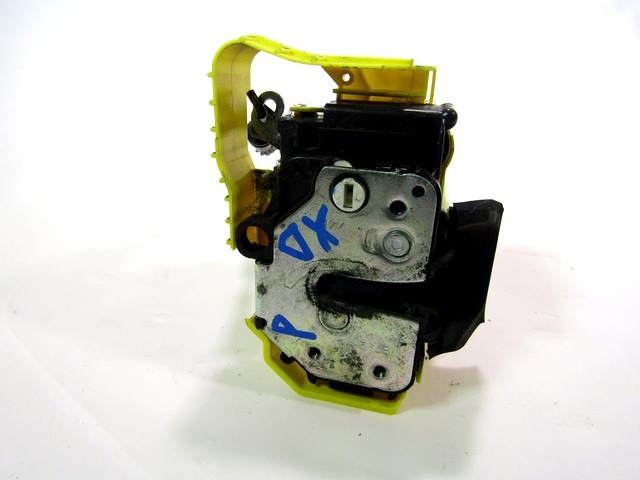 CENTRALNO ZAKLEPANJE ZADNJIH DESNIH VRAT OEM N. 1365304080 ORIGINAL REZERVNI DEL FIAT FIORINO / QUBO 255 (2008 - 2019) BENZINA/METANO LETNIK 2010