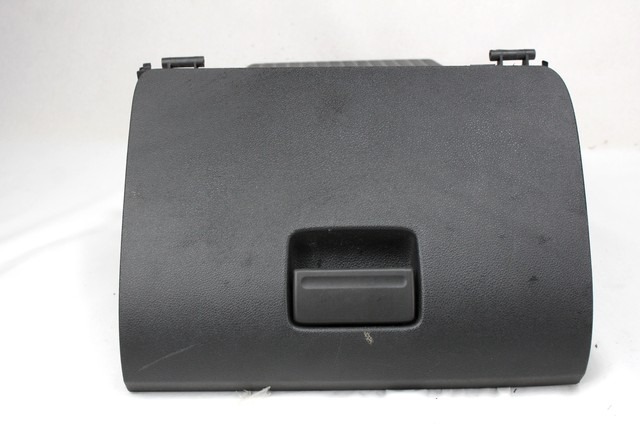 PREDAL ZA DOKUMENTE OEM N. 4M5X-A06008-AAW ORIGINAL REZERVNI DEL FORD FOCUS DA HCP DP MK2 BER/SW (2005 - 2008) DIESEL LETNIK 2006