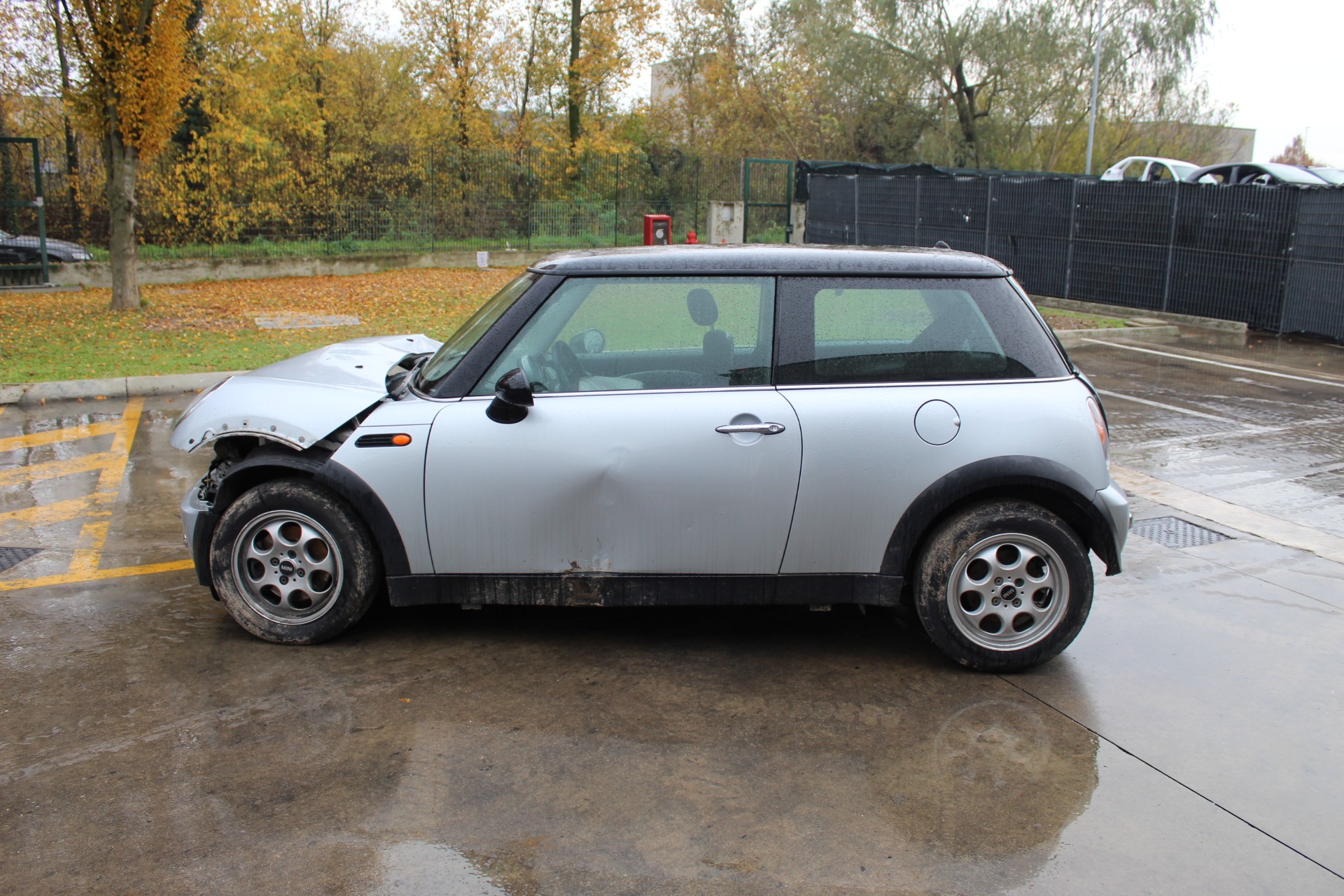 MINI COOPER 1.6 B 85KW 5M 3P (2004) RICAMBI IN MAGAZZINO 