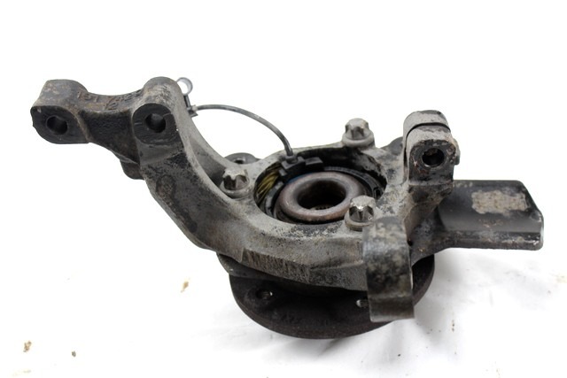 LEVI VRTLJIVI LEZAJ / PESTO KOLESA Z LEZAJEM SPREDAJ OEM N. 13156041 ORIGINAL REZERVNI DEL OPEL ASTRA H A04 L48,L08,L35,L67 5P/3P/SW (2004 - 2007) DIESEL LETNIK 2006