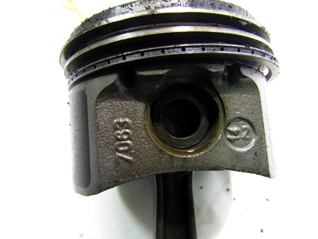 BAT ROCICNE GREDI/ OEM N. 46743870 ORIGINAL REZERVNI DEL LANCIA Y YPSILON 312 (dal 2011)BENZINA LETNIK 2012