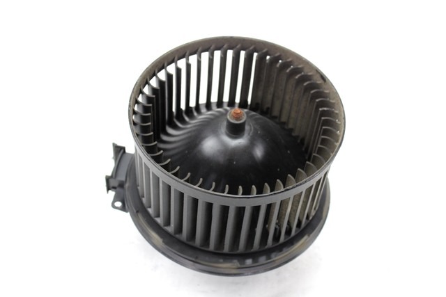 VENTILATOR  KABINE  OEM N. 8E2H-18456-AB ORIGINAL REZERVNI DEL FORD FIESTA CB1 CNN MK6 R (2012 - 2017)DIESEL LETNIK 2013