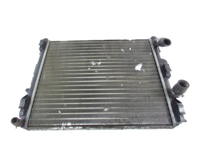 RADIATOR VODE OEM N. 8200164413 ORIGINAL REZERVNI DEL RENAULT CLIO BB CB MK2 R / CLIO STORIA (05/2001 - 2012) BENZINA LETNIK 2005