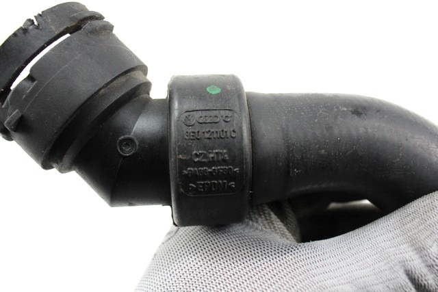 CEVI ZA HLADILNO VODO / NAPELJAVE OEM N. 8E0121101C ORIGINAL REZERVNI DEL AUDI A4 B6 8E2 8E5 BER/SW (2001 - 2005) DIESEL LETNIK 2003