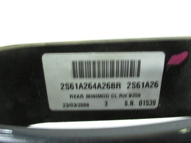 ZUNANJA KLJUKA ZADNJA DESNA VRATA OEM N. 2S61A264A26BR ORIGINAL REZERVNI DEL FORD FIESTA JH JD MK5 R (2005 - 2008) BENZINA LETNIK 2006