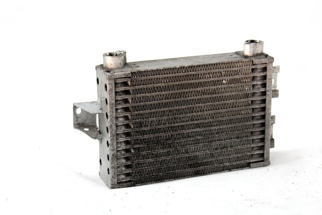 GRELEC RADIATORJA OEM N. 77363732 ORIGINAL REZERVNI DEL FIAT CROMA 194 MK2 (2005 - 10/2007)  DIESEL LETNIK 2005