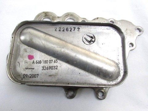 TOPLOTNI IZMENJEVALNIK/FILTER OLJA  OEM N. A6401800765 ORIGINAL REZERVNI DEL MERCEDES CLASSE A W169 5P C169 3P (2004 - 04/2008) DIESEL LETNIK 2006