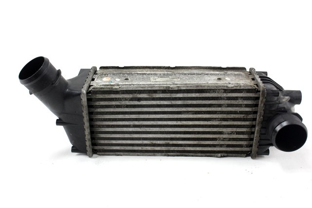 HLADILNIK INTERCOOLER OEM N. 9646694680 ORIGINAL REZERVNI DEL PEUGEOT 307 3A/B/C/E/H BER/SW/CABRIO (2001 - 2009) DIESEL LETNIK 2004