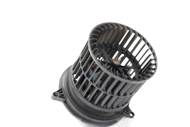 VENTILATOR  KABINE  OEM N. 2S6H-18456-AD ORIGINAL REZERVNI DEL FORD FIESTA JH JD MK5 R (2005 - 2008) DIESEL LETNIK 2006