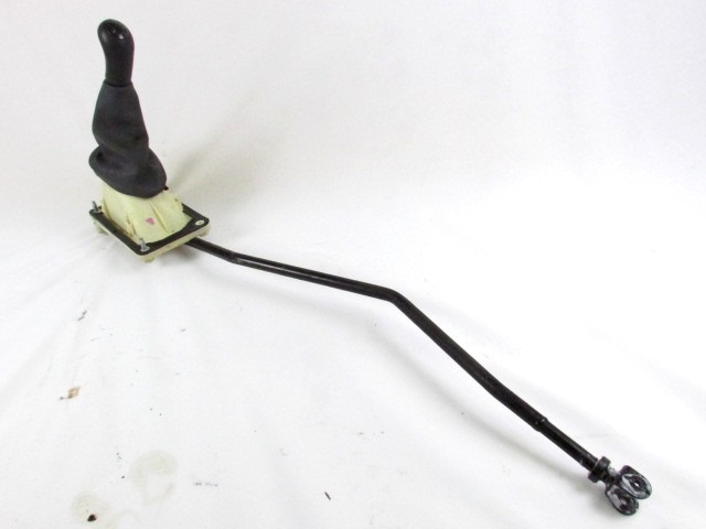 MEHANIZEM VZVODA ROCNEGA MENJALNIKA OEM N. 8200670972 ORIGINAL REZERVNI DEL DACIA SANDERO MK1 (2008 - 2012) BENZINA LETNIK 2009