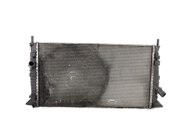 RADIATOR VODE OEM N. 3M5H-8005-TL ORIGINAL REZERVNI DEL FORD FOCUS DA HCP DP MK2 BER/SW (2005 - 2008) DIESEL LETNIK 2006