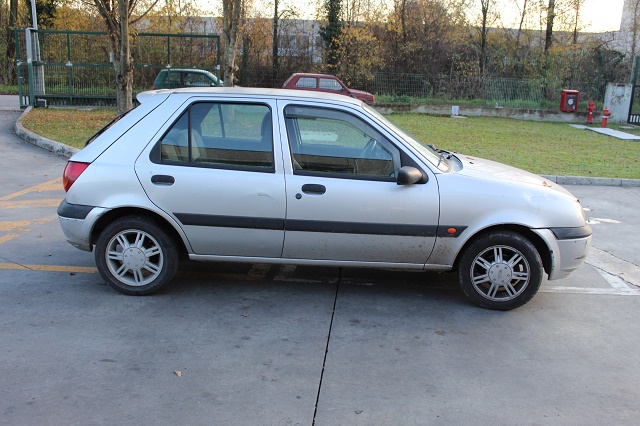 FORD FIESTA 1.2 55KW 5P B 5M (2000) RICAMBI IN MAGAZZINO 