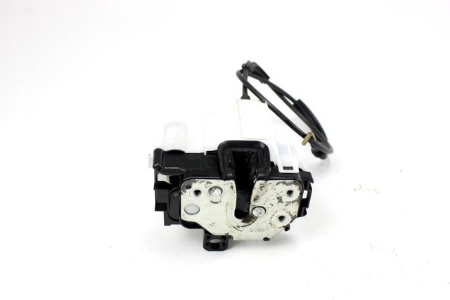 CENTRALNI ZAKLEP SPREDNJIH VRAT  OEM N. 51785918 ORIGINAL REZERVNI DEL FIAT 500 CINQUECENTO 312 MK3 (2007 - 2015) BENZINA LETNIK 2008