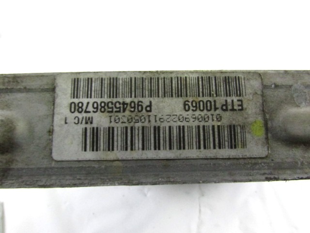 RADIATOR VODE OEM N. 9645586780 ORIGINAL REZERVNI DEL PEUGEOT 407 6C 6D 6E BER/SW (2004 - 06/2008) DIESEL LETNIK 2005