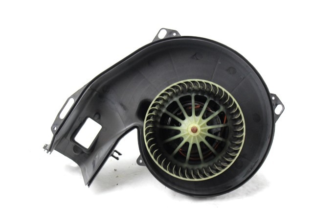 VENTILATOR  KABINE  OEM N. 13124703 ORIGINAL REZERVNI DEL OPEL MERIVA A X03 (2003 - 2006) DIESEL LETNIK 2005