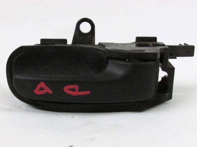 NOTRANJA KLJUKA  OEM N. 9143K8 ORIGINAL REZERVNI DEL PEUGEOT 107 PM PN (2005 - 2014) BENZINA LETNIK 2013