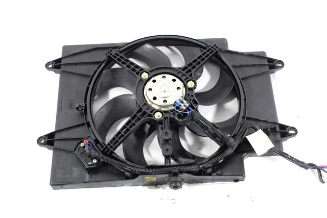 VENTILATOR HLADILNIKA OEM N. 60692703 ORIGINAL REZERVNI DEL ALFA ROMEO GT 937 (2003 - 2010) DIESEL LETNIK 2006