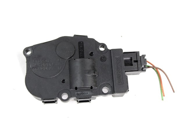 MOTORCEK OGREVANJA OEM N. 929888G ORIGINAL REZERVNI DEL MERCEDES CLASSE B W245 T245 5P (2005 - 2011) DIESEL LETNIK 2006