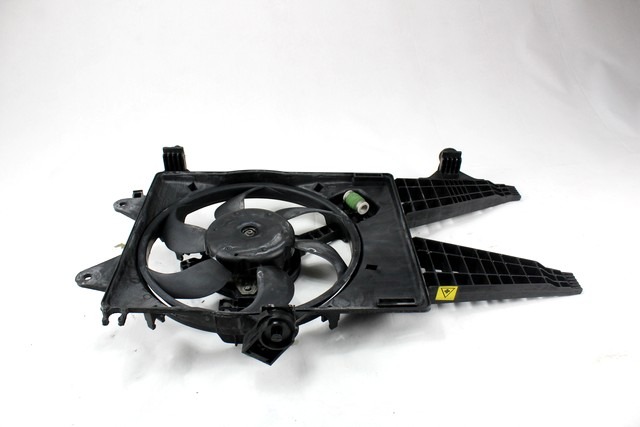 VENTILATOR HLADILNIKA OEM N. 51760613 ORIGINAL REZERVNI DEL LANCIA Y YPSILON 843 R (2006 - 2011) DIESEL LETNIK 2009