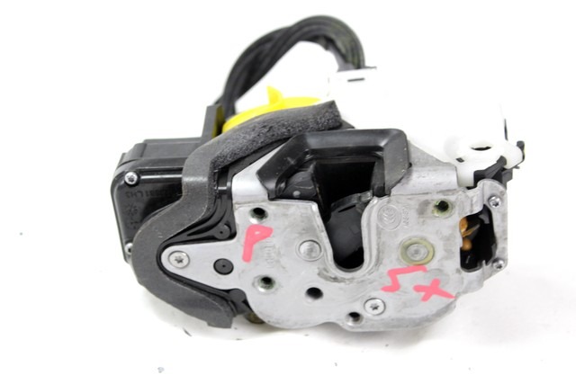 CENTRALNO ZAKLEPANJE PREDNIH LEVIH VRAT OEM N. 13579522 ORIGINAL REZERVNI DEL OPEL INSIGNIA A G09 (2008 - 2017)DIESEL LETNIK 2014